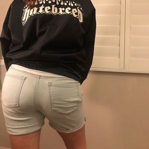 Ann Taylor Loft Capri Shorts *light wash denim*